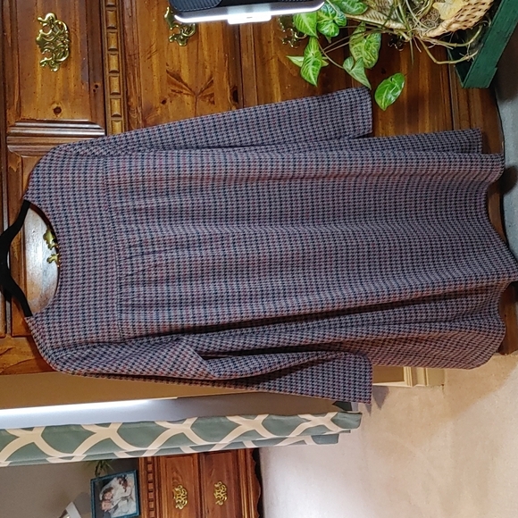 2/$30 Joe Fresh Ladies size Large houndstooth dress - Picture 2 of 6